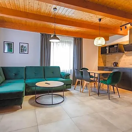 Lodge Ania *