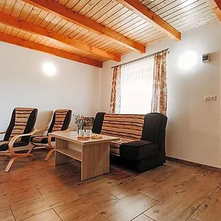 Lodge Ania *